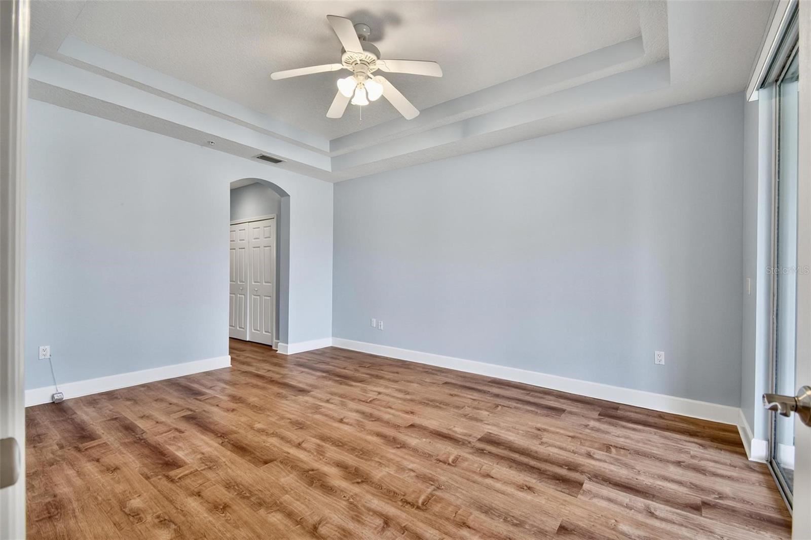 200 Riverfront Dr #d103 Property Photo 10