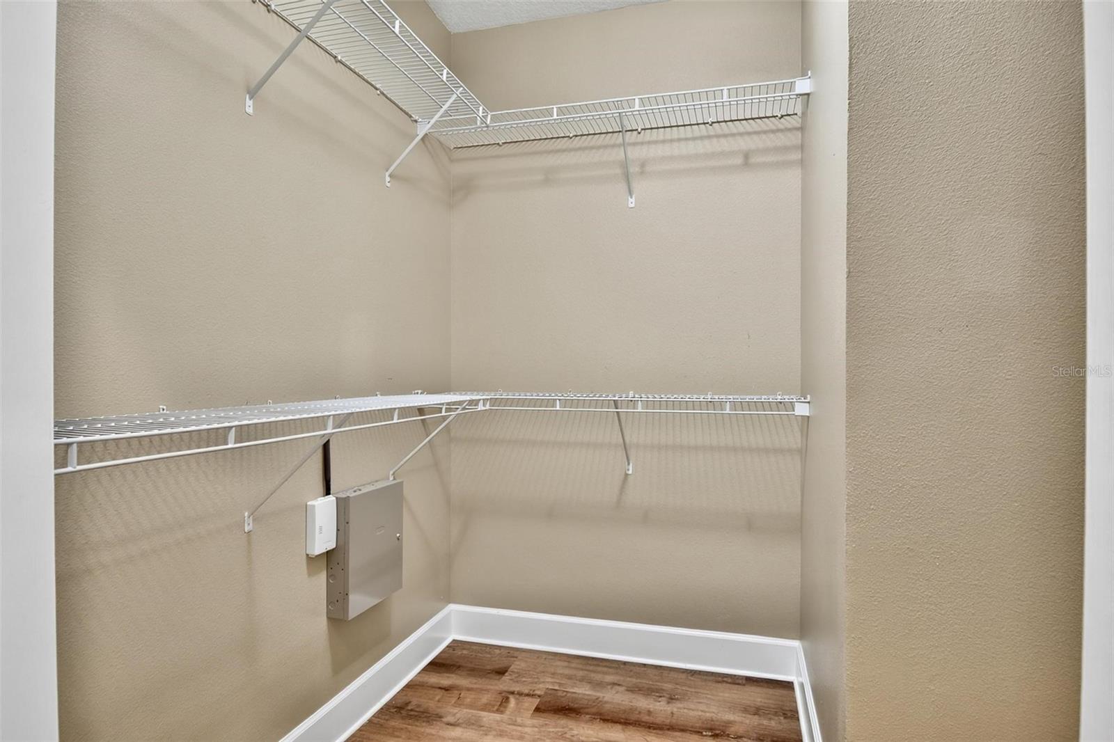 200 Riverfront Dr #d103 Property Photo 19