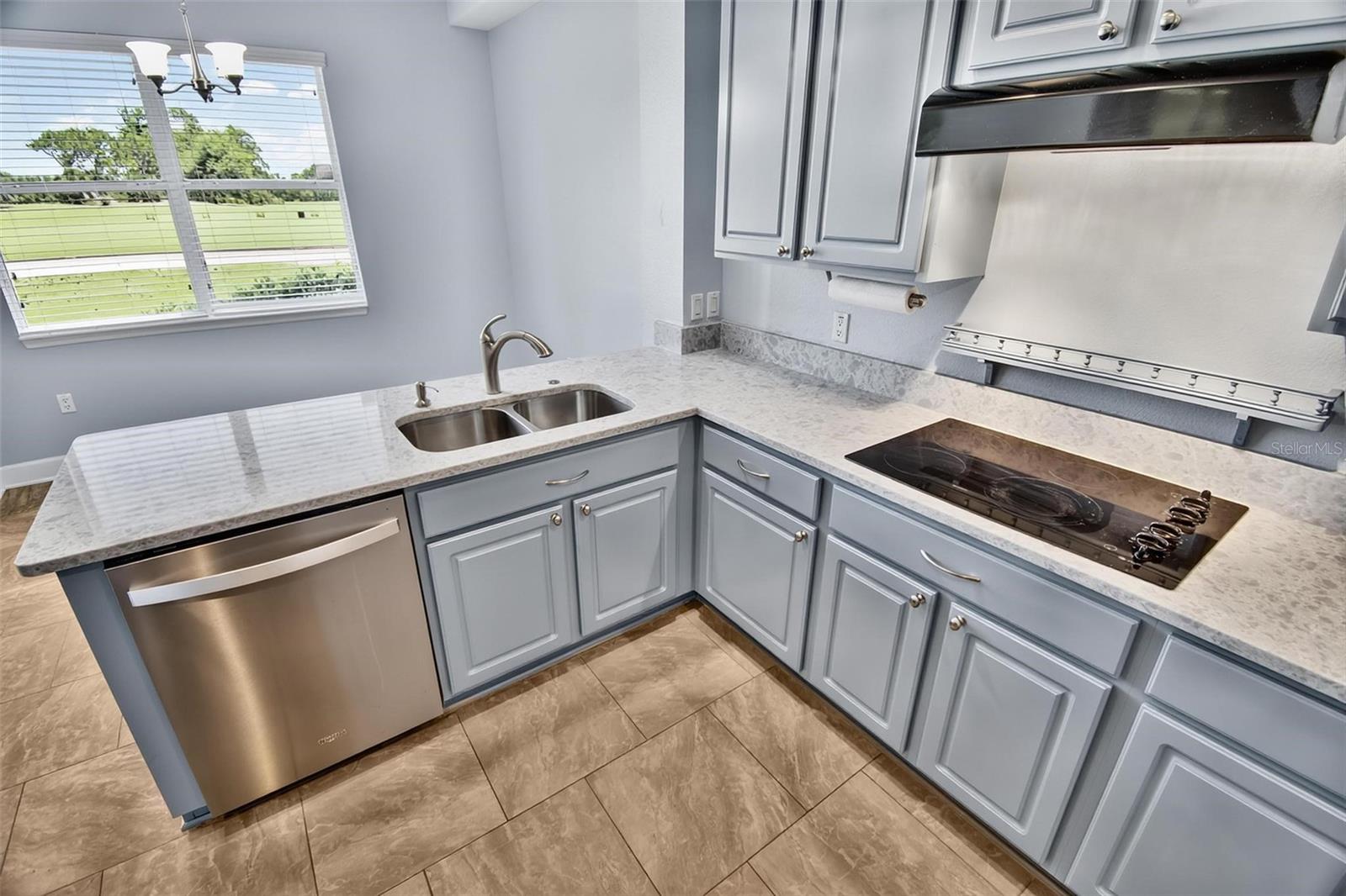 200 Riverfront Dr #d103 Property Photo 29