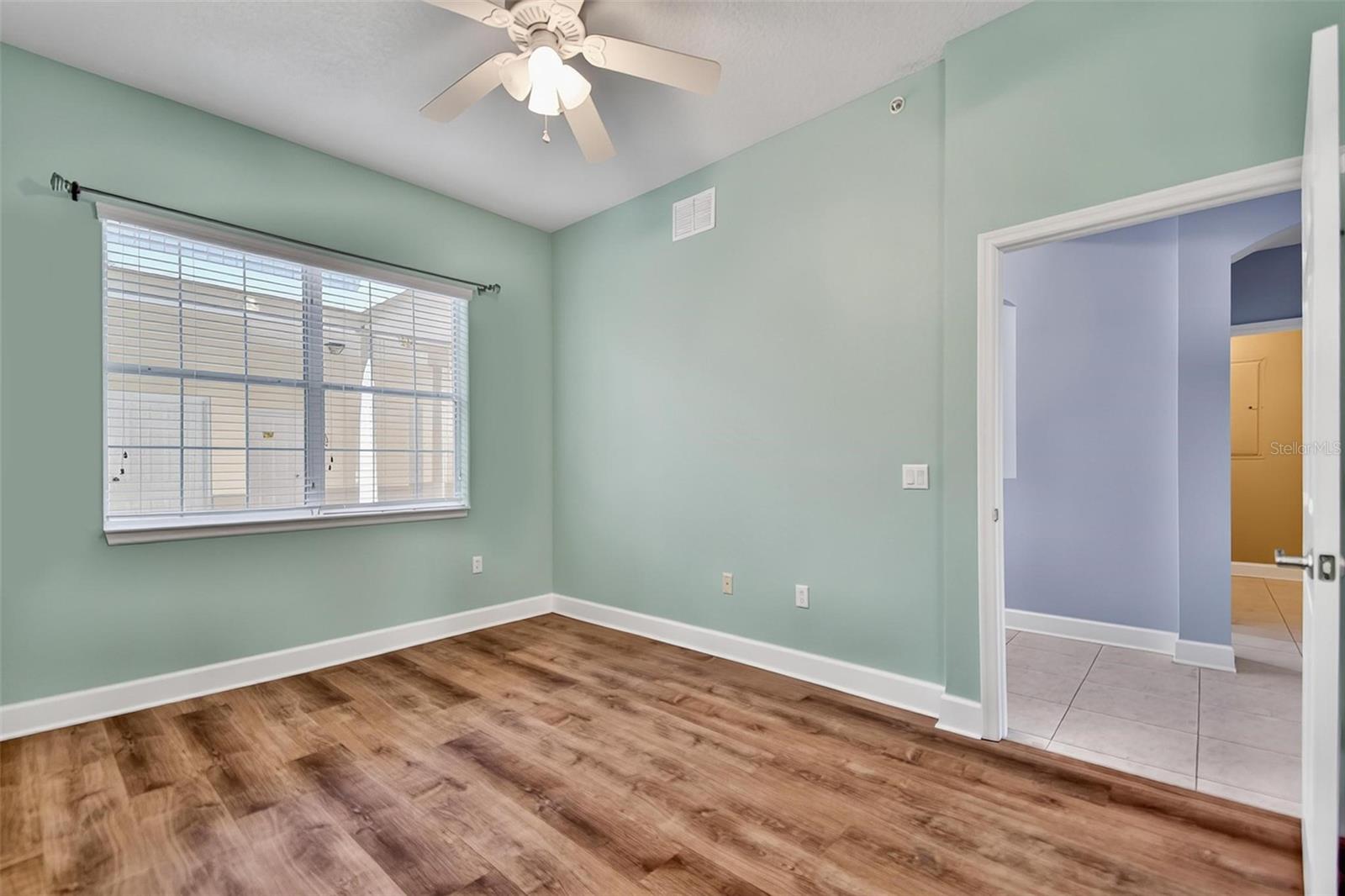 200 Riverfront Dr #d103 Property Photo 37