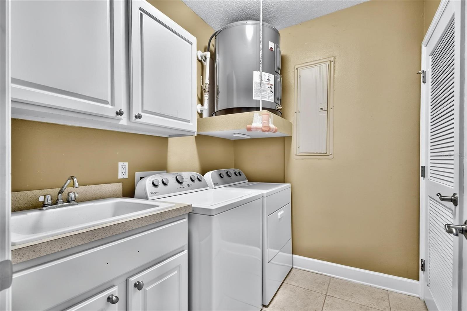 200 Riverfront Dr #d103 Property Photo 41