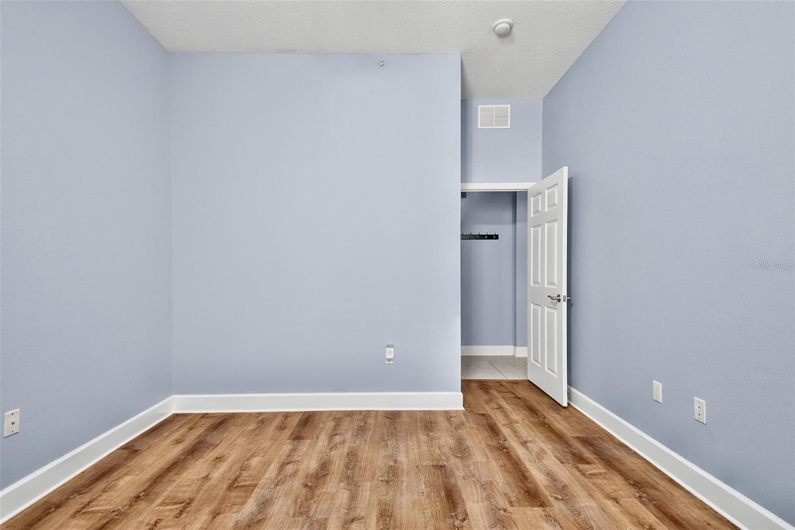 200 Riverfront Dr #d103 Property Photo 44