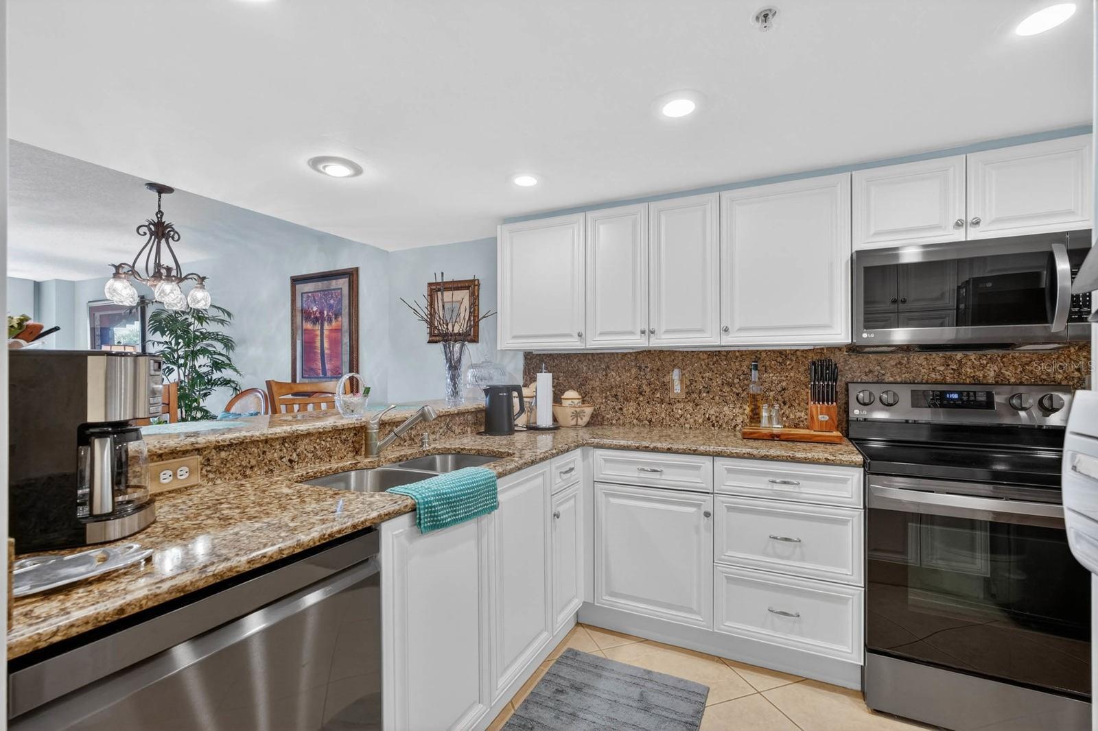 4 Oceans West Blvd #207a Property Photo 10