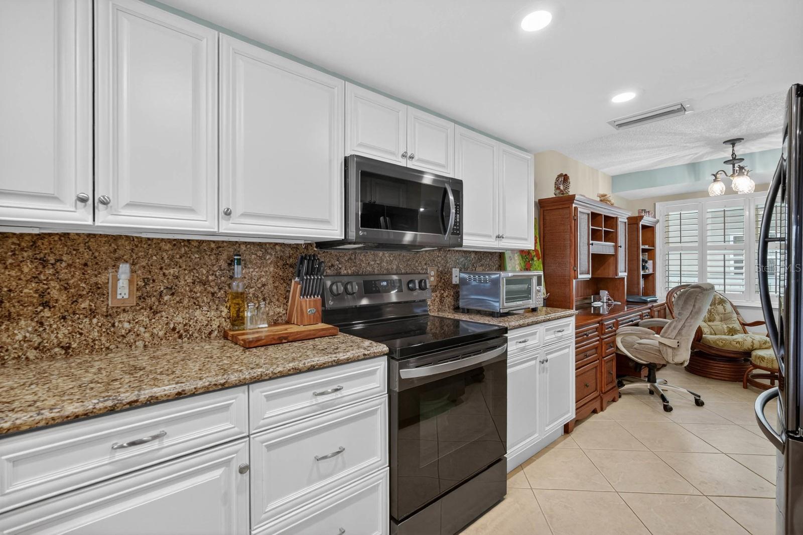4 Oceans West Blvd #207a Property Photo 11