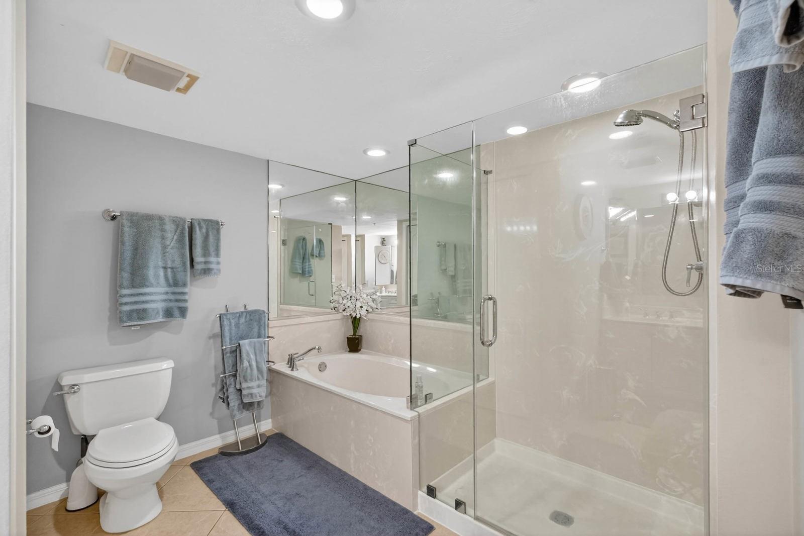 4 Oceans West Blvd #207a Property Photo 23