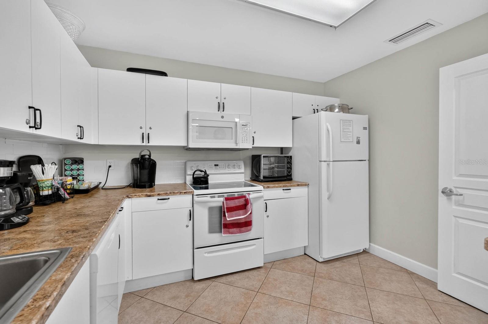 4 Oceans West Blvd #207a Property Photo 49