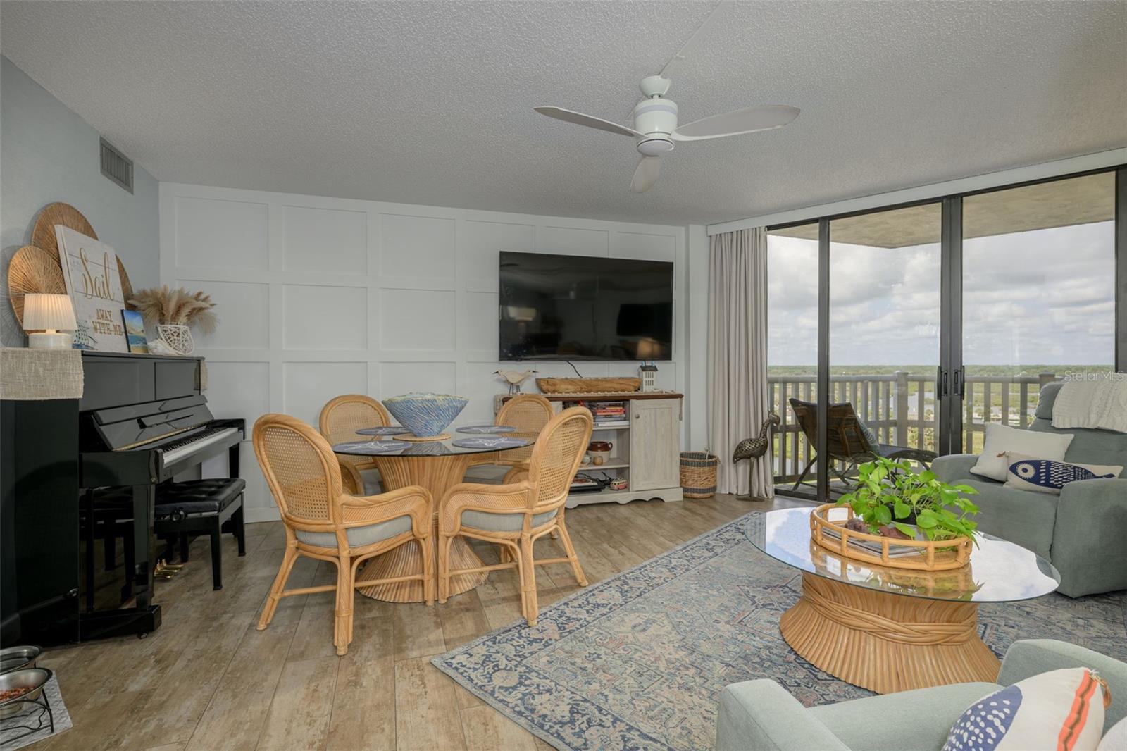 3580 S Ocean Shore Blvd #910 Property Photo 6