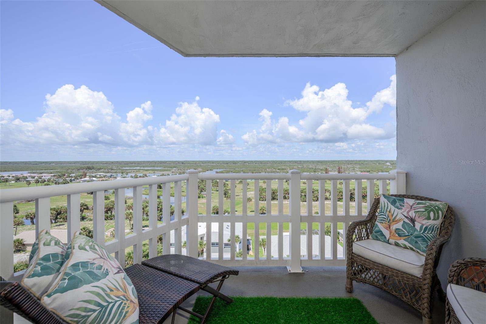 3580 S Ocean Shore Blvd #910 Property Photo 9