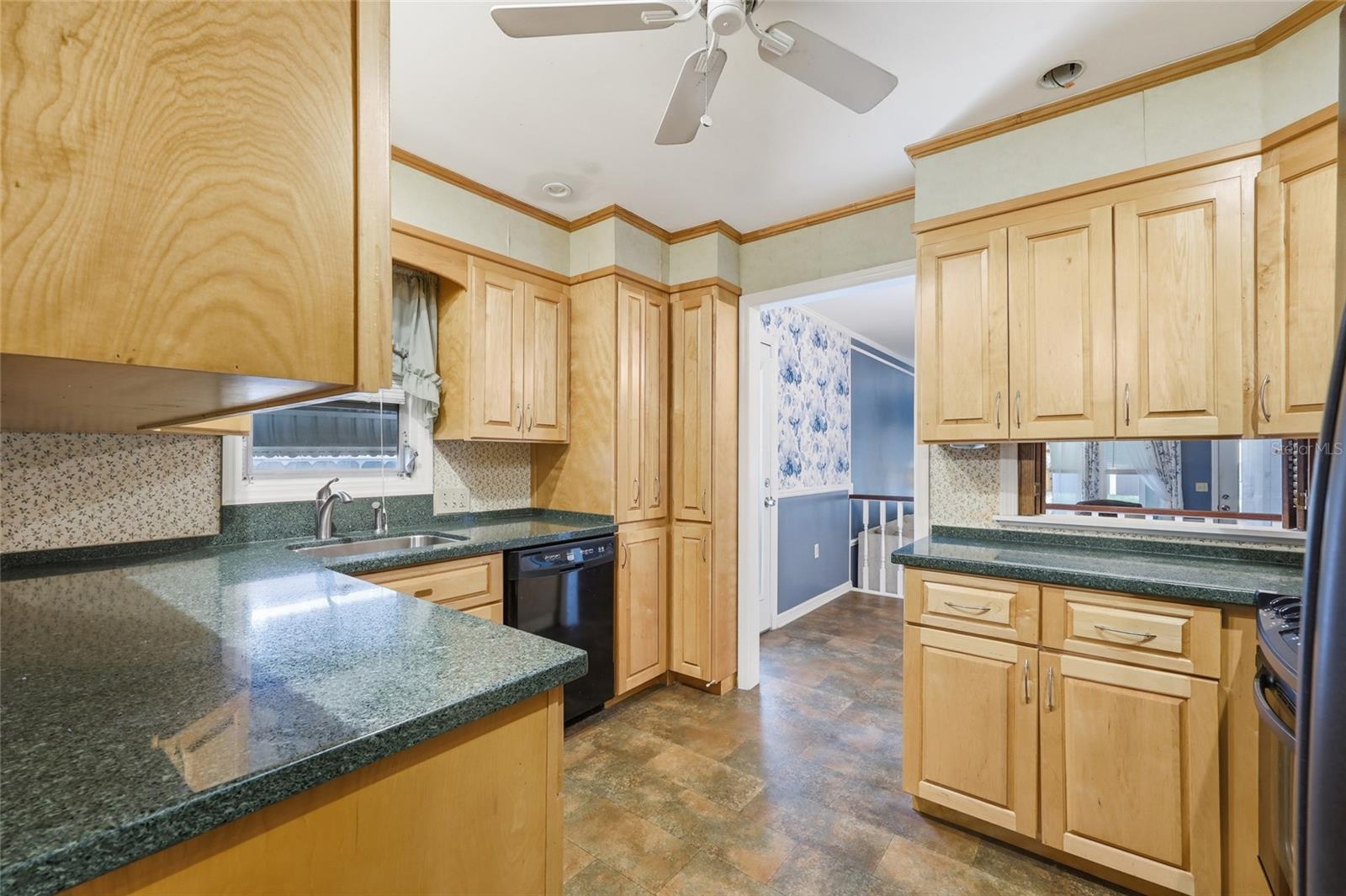 800 Virginia Ave Property Photo 12