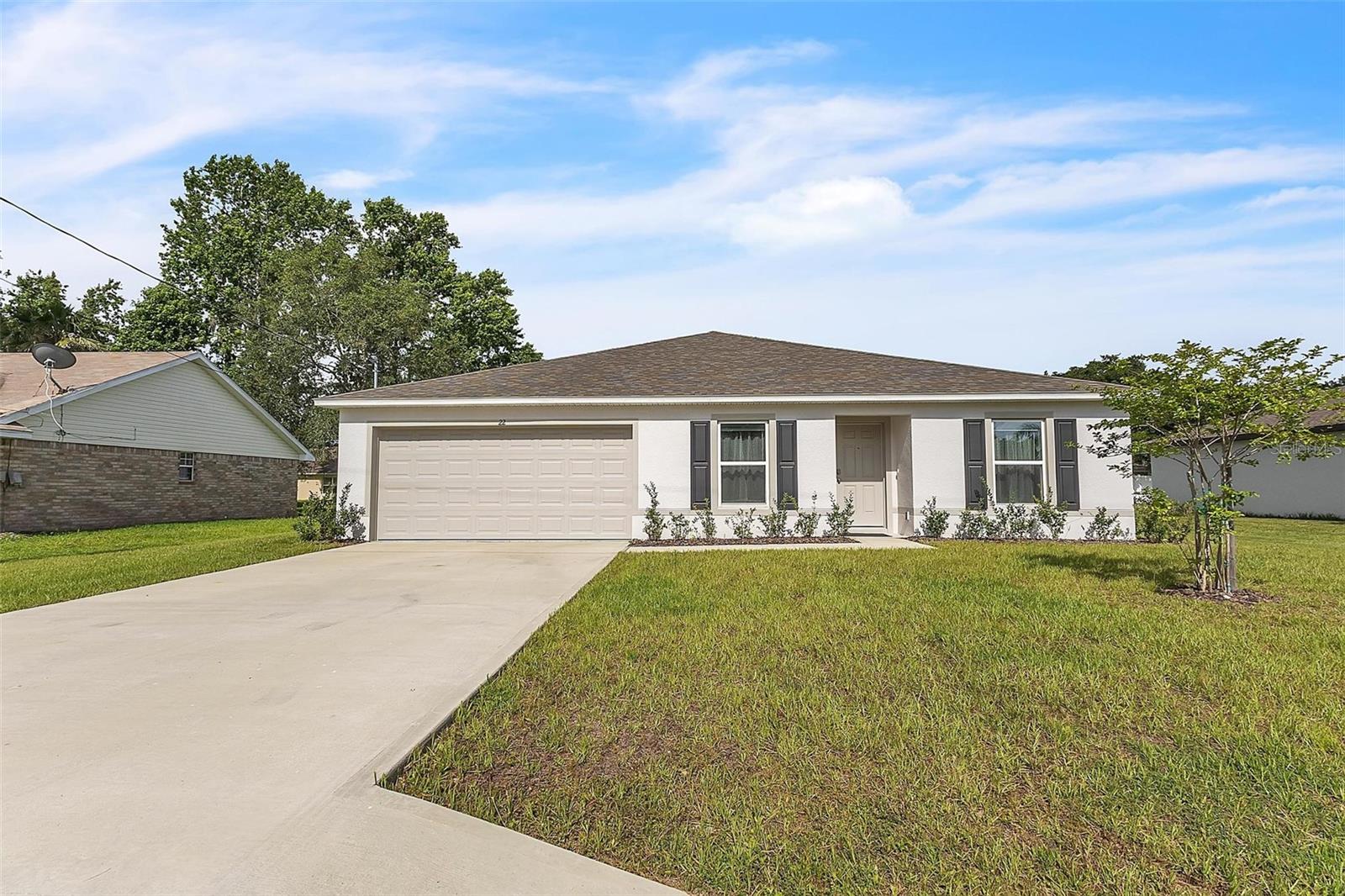 22 Round Tree Dr Property Photo 1