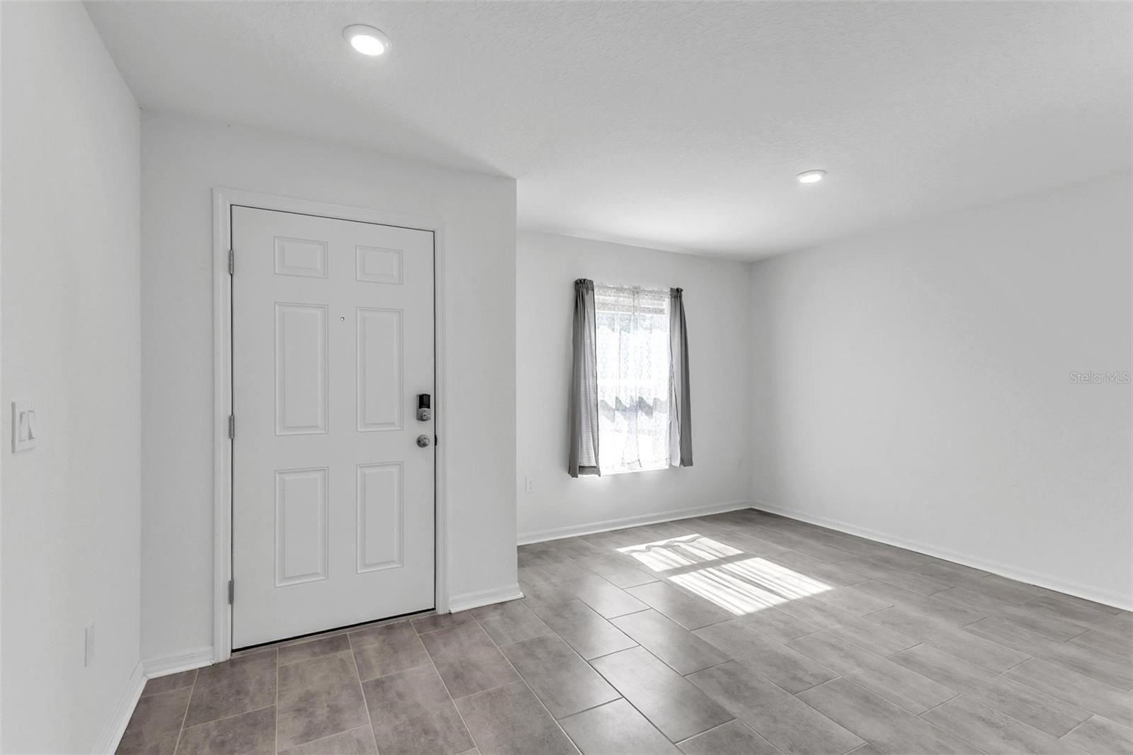 22 Round Tree Dr Property Photo 7