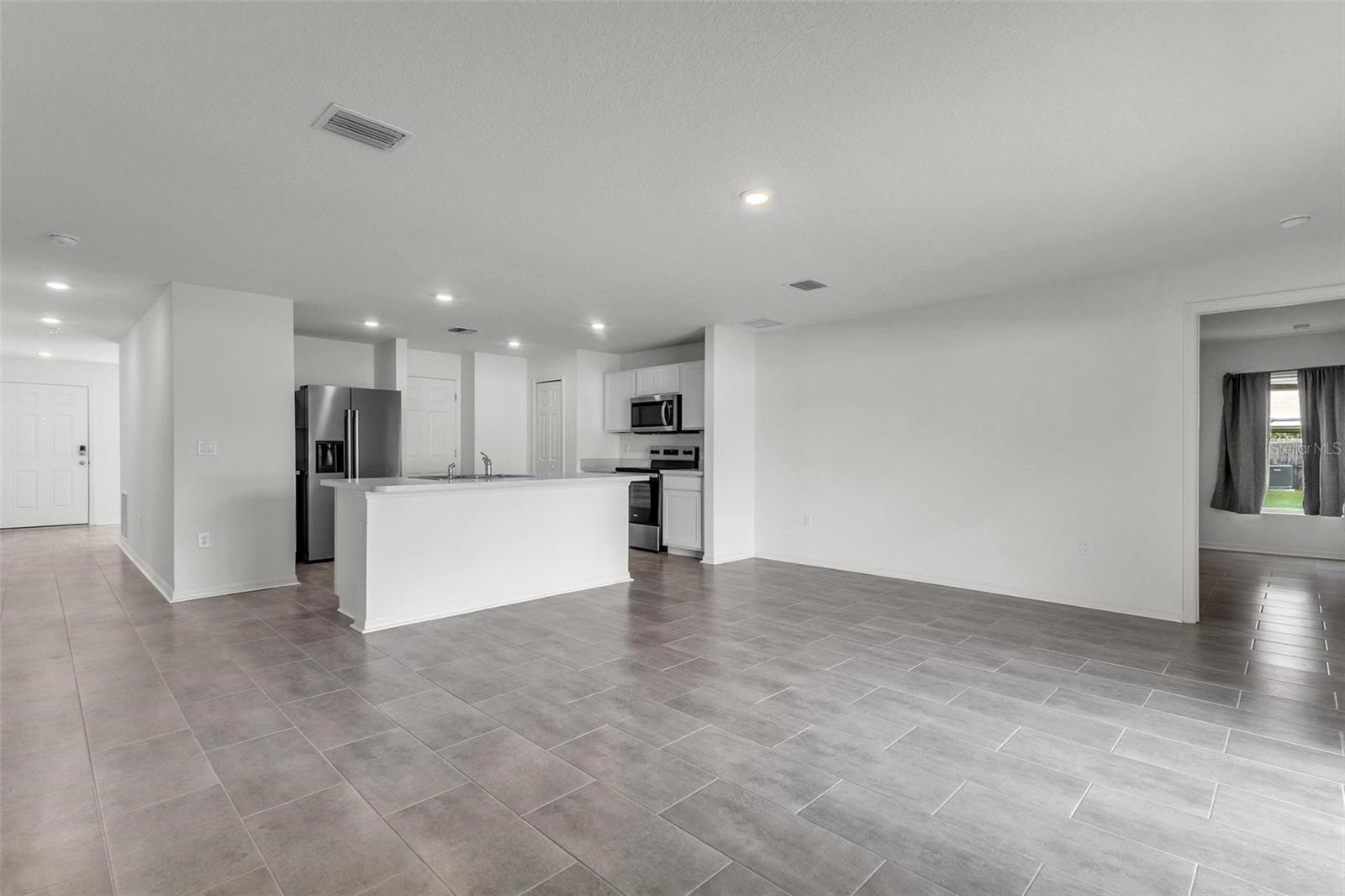 22 Round Tree Dr Property Photo 14