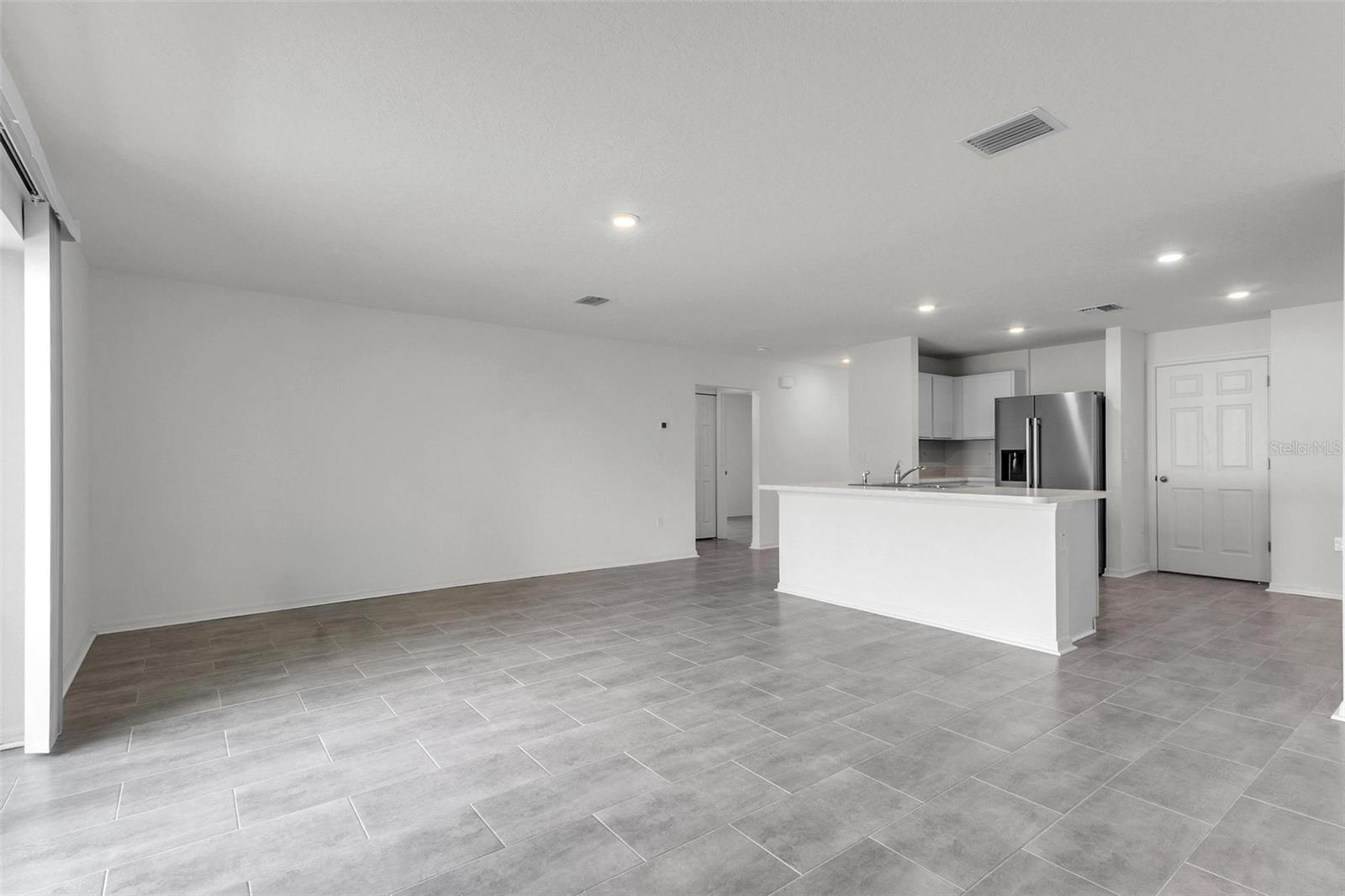 22 Round Tree Dr Property Photo 15