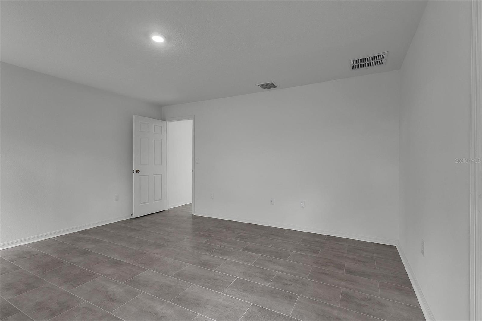 22 Round Tree Dr Property Photo 30