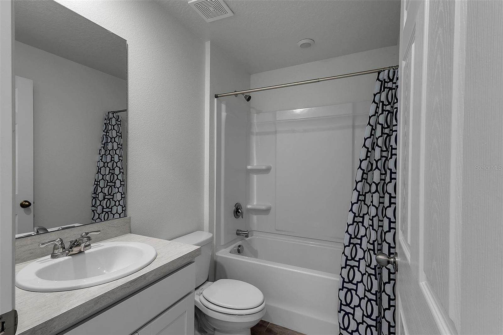 22 Round Tree Dr Property Photo 31
