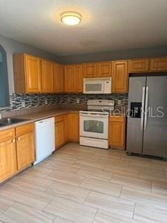 22 Plateau Ln #b Property Photo 7