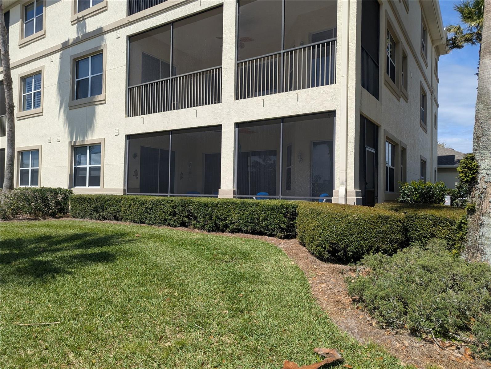 200 Riverfront Dr #d101 Property Photo 3