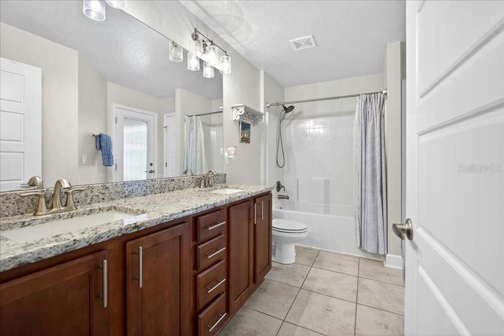 118 Ryberry Dr Property Photo 43