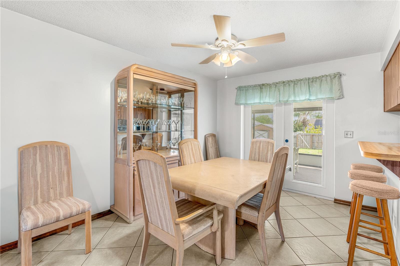 2970 Lagoon Ave Property Photo 4