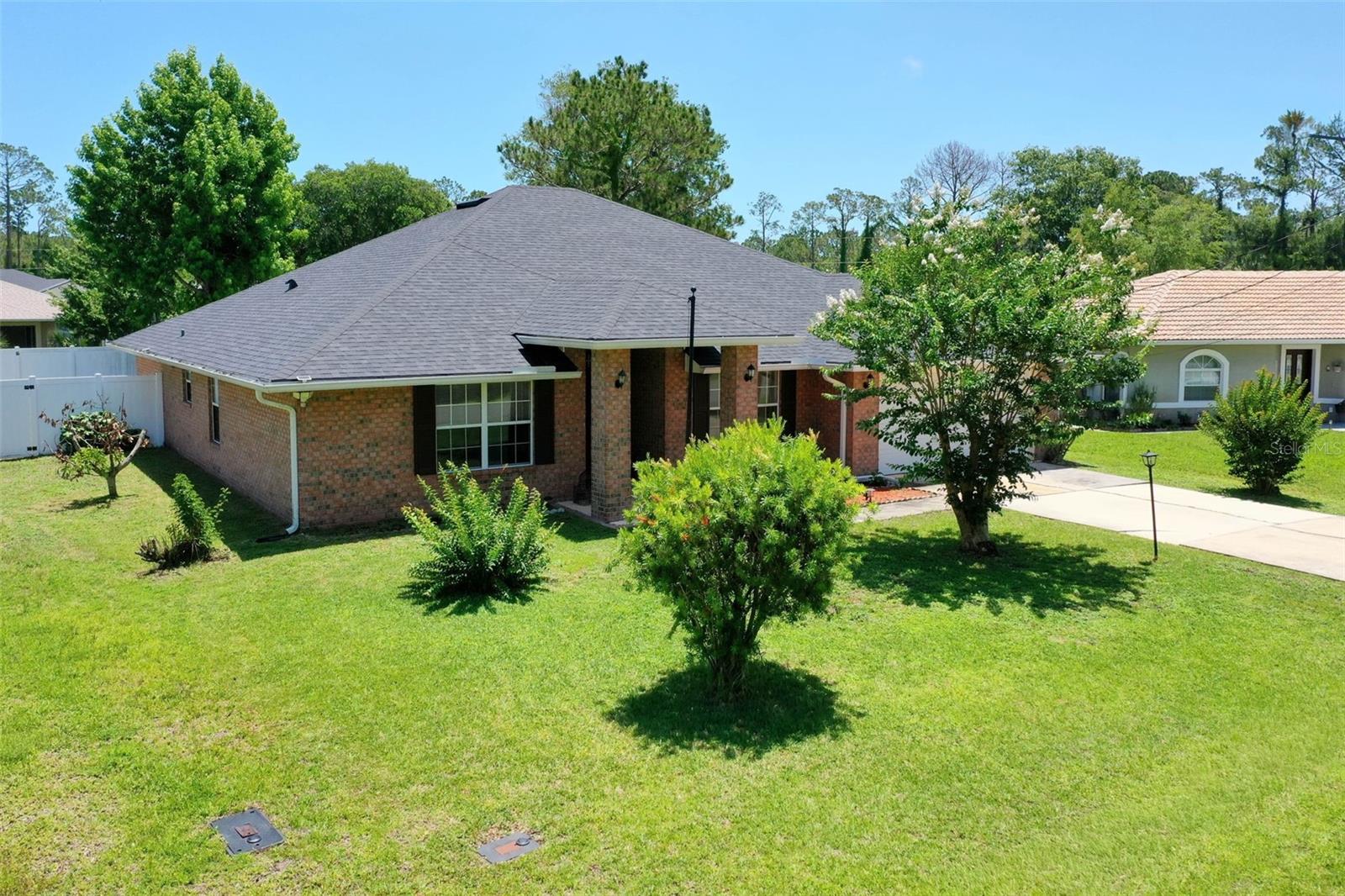 25 Pillory Ln Property Photo 2