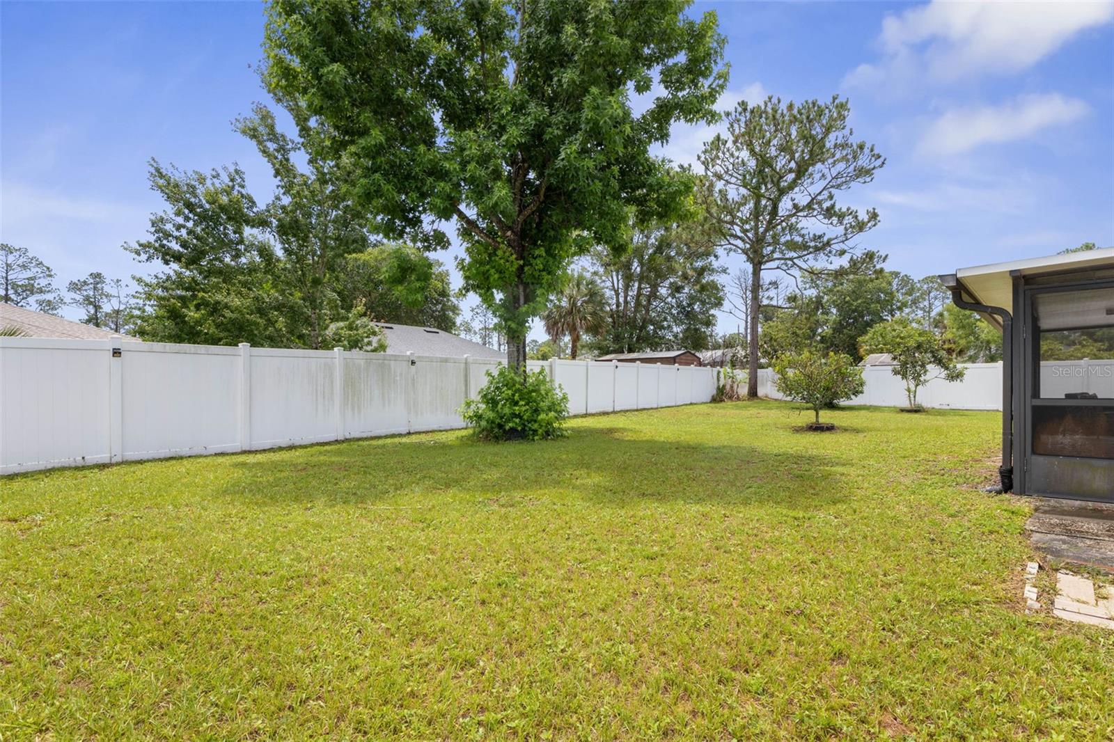25 Pillory Ln Property Photo 8