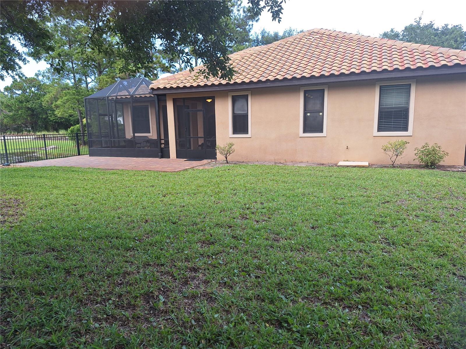 29 N Lakewalk Dr Property Photo 16