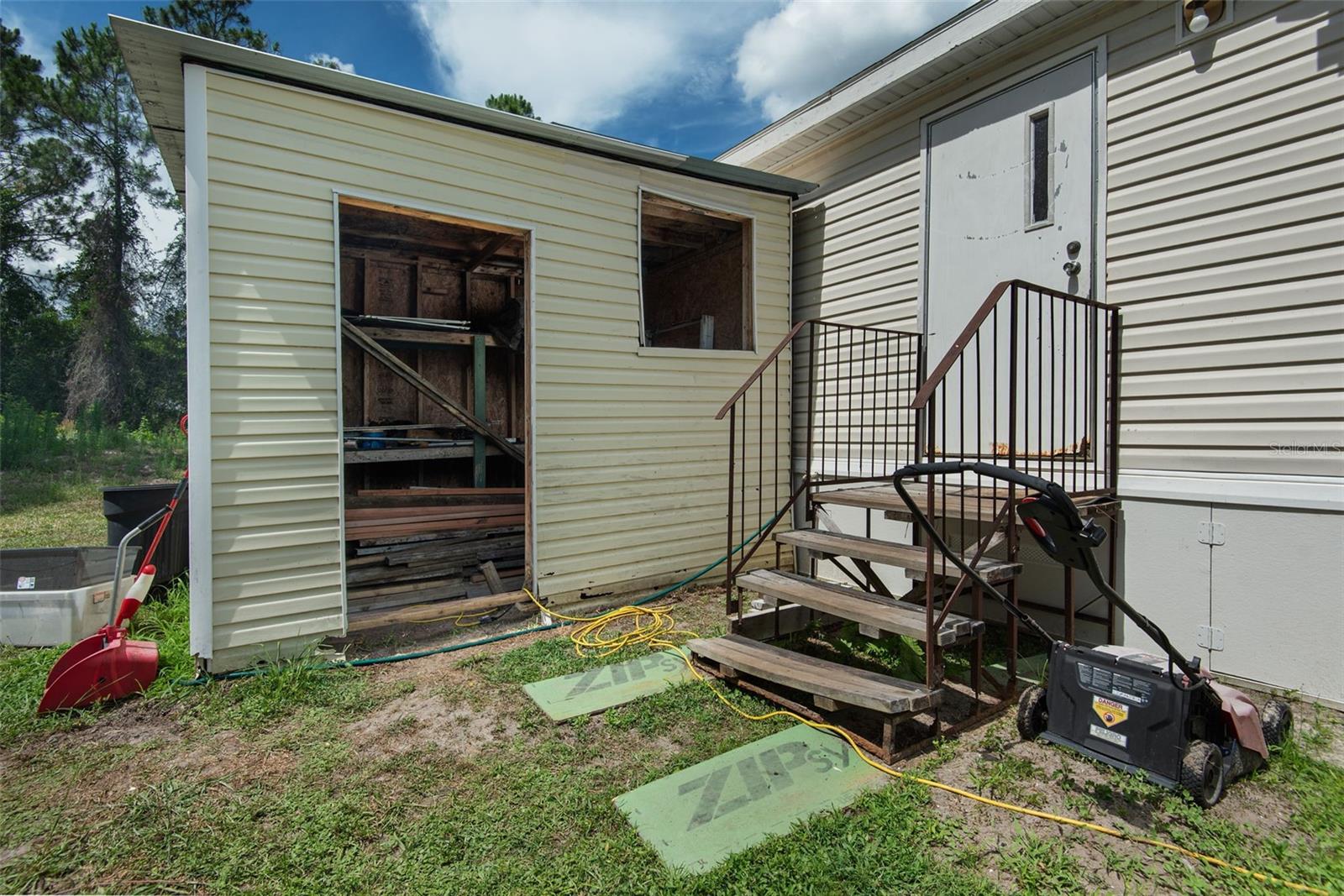 2094 Elder St Property Photo 46