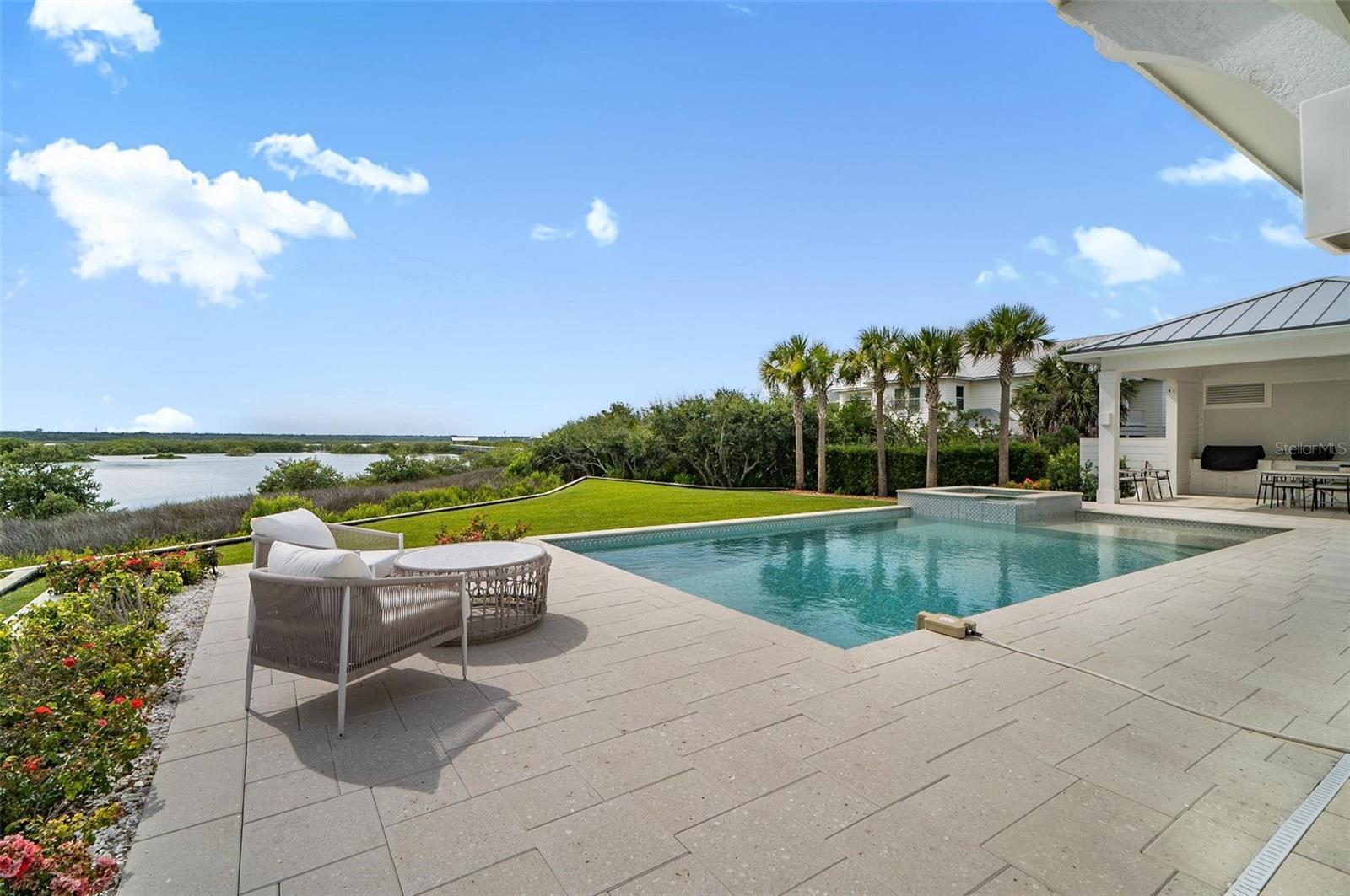8065 A1a S Property Photo 54