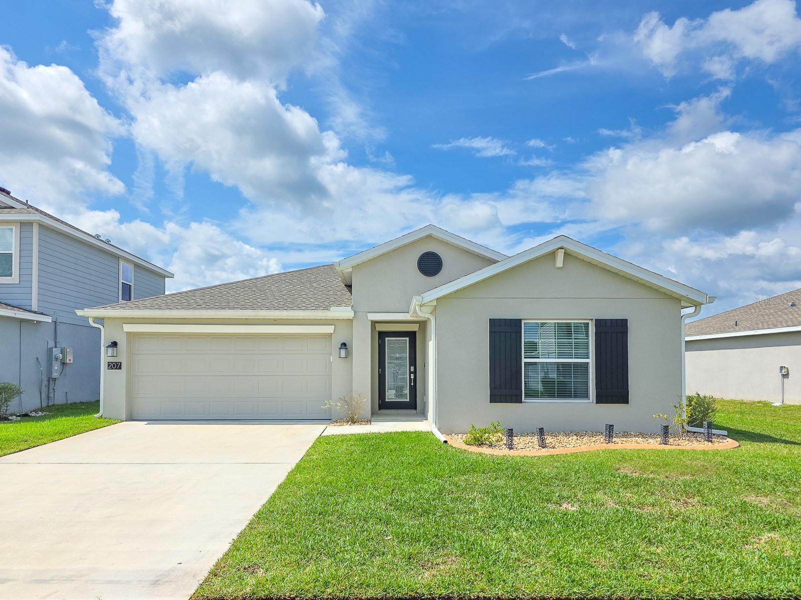 207 Winged Foot Ln Property Photo 1