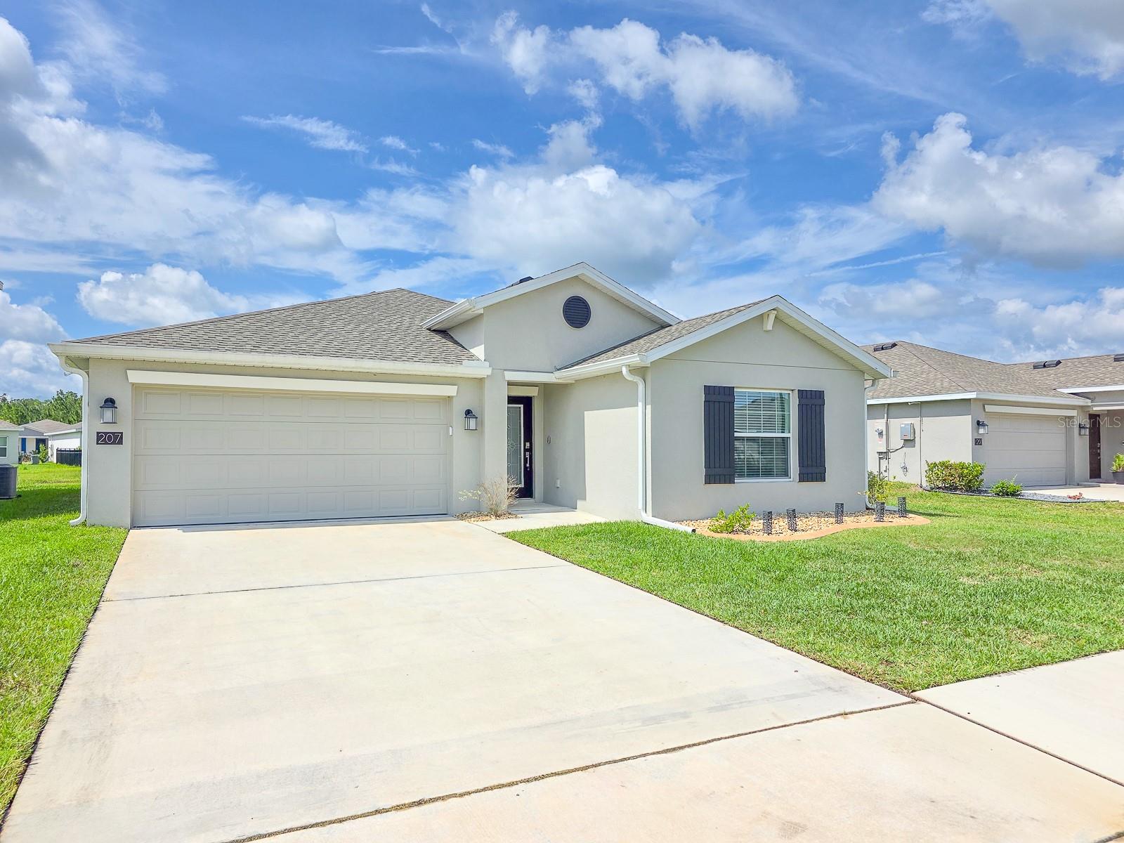 207 Winged Foot Ln Property Photo 3