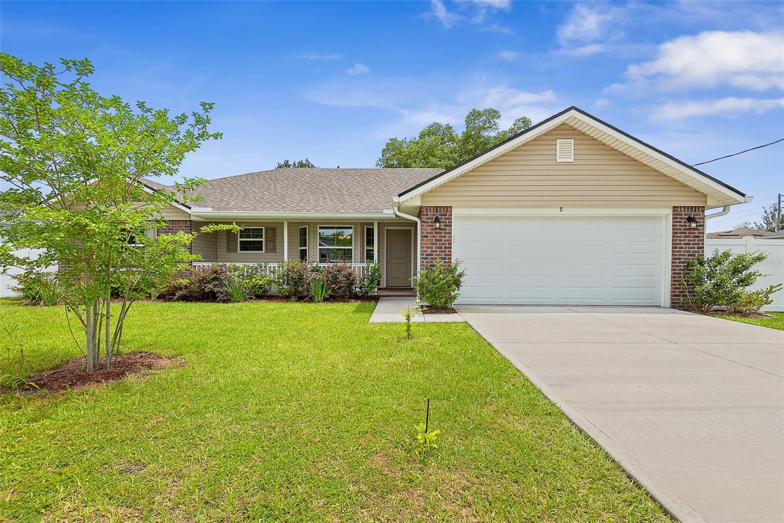 8 Persimmon Dr Property Photo 1