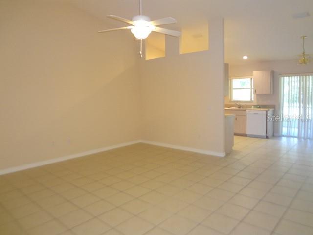 11 Pontiac Ln #b Property Photo 2