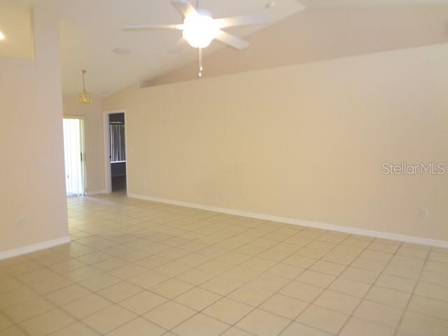 11 Pontiac Ln #b Property Photo 4