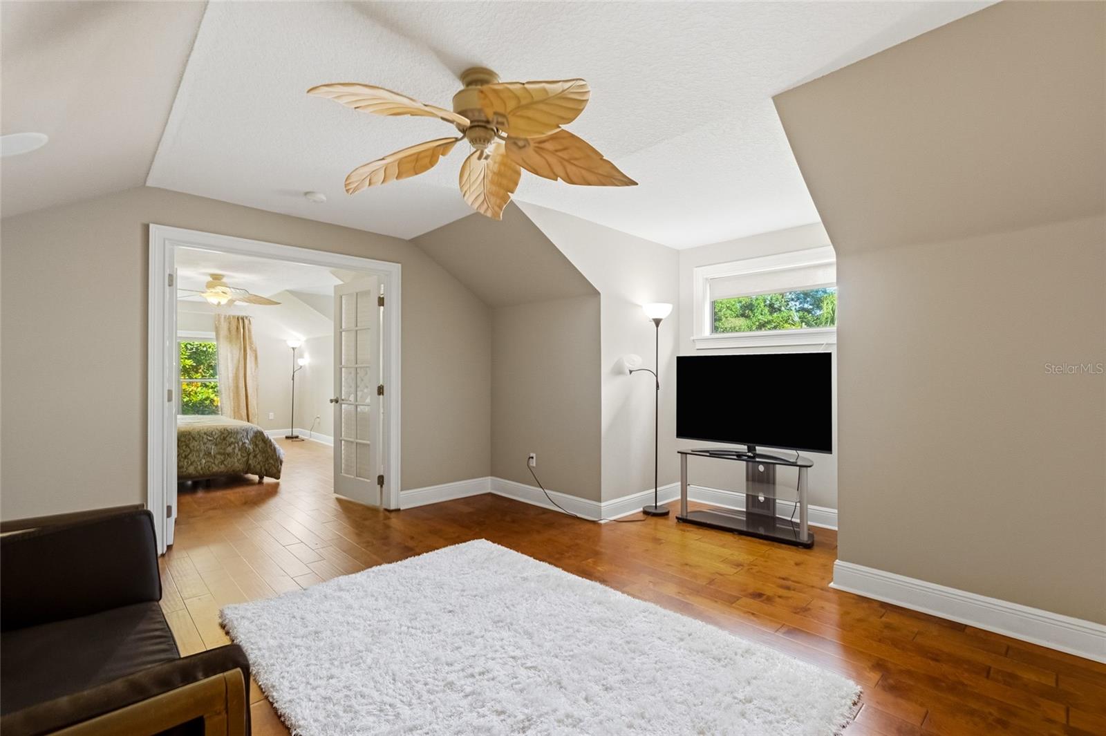 3 Flagship Ct Property Photo 37