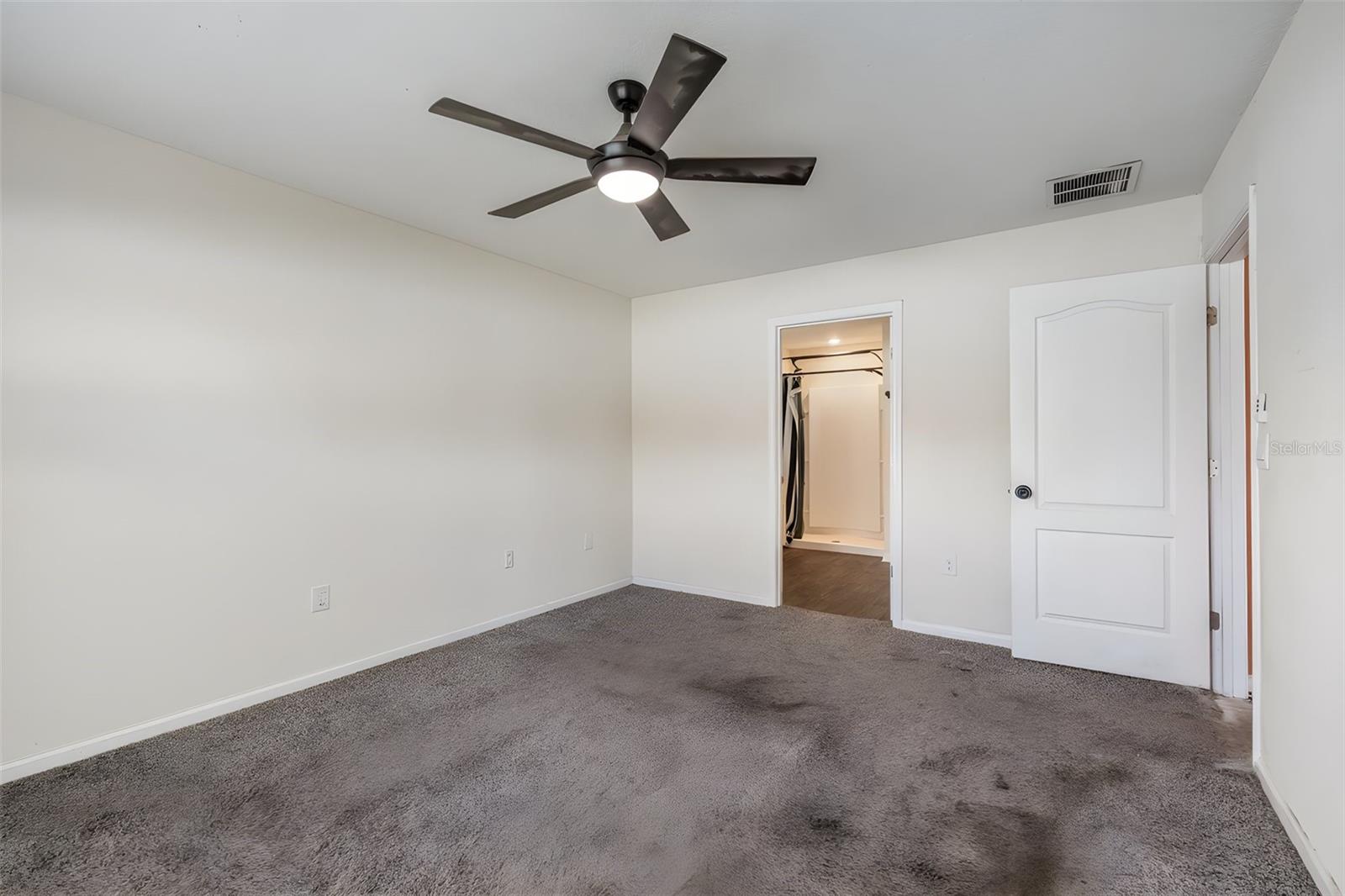 54 Patchogue Ln Property Photo 16