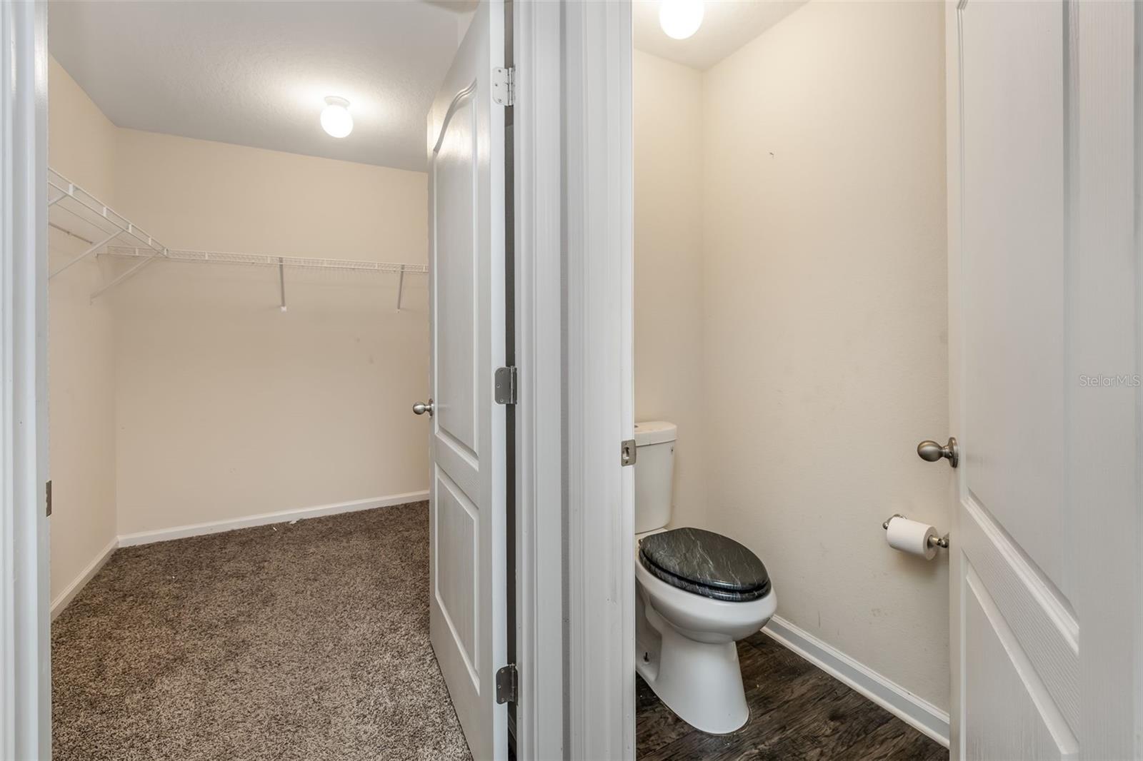 54 Patchogue Ln Property Photo 21