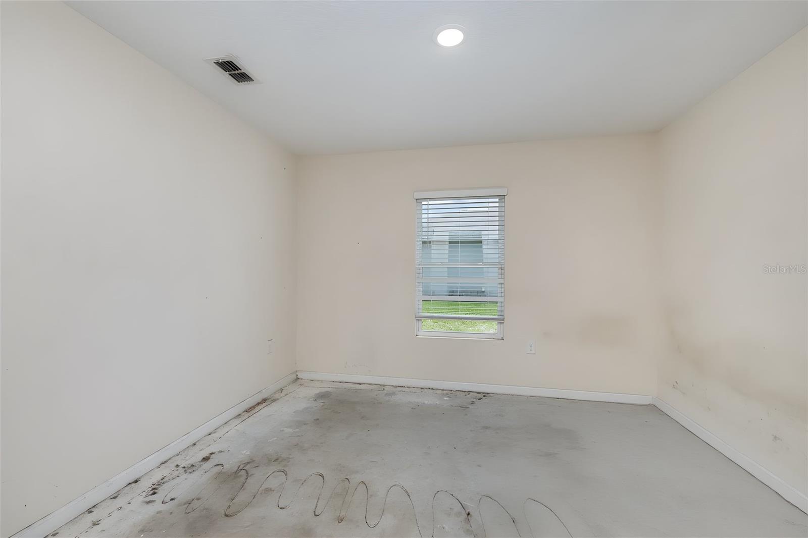54 Patchogue Ln Property Photo 23