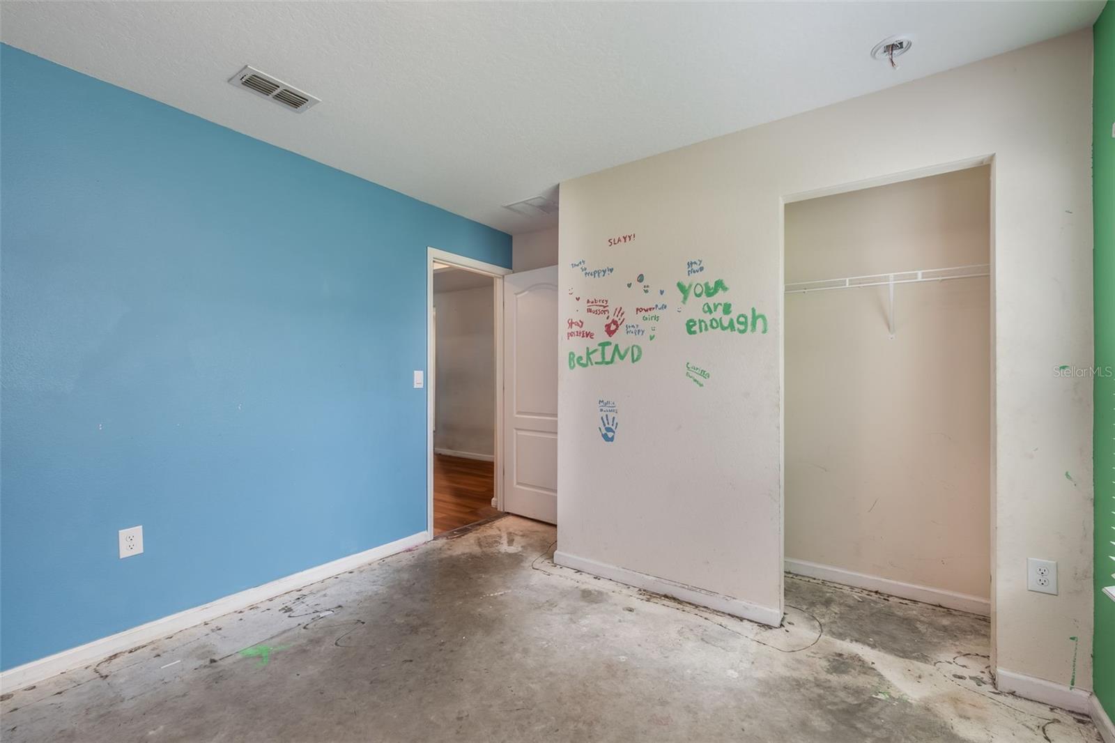 54 Patchogue Ln Property Photo 28