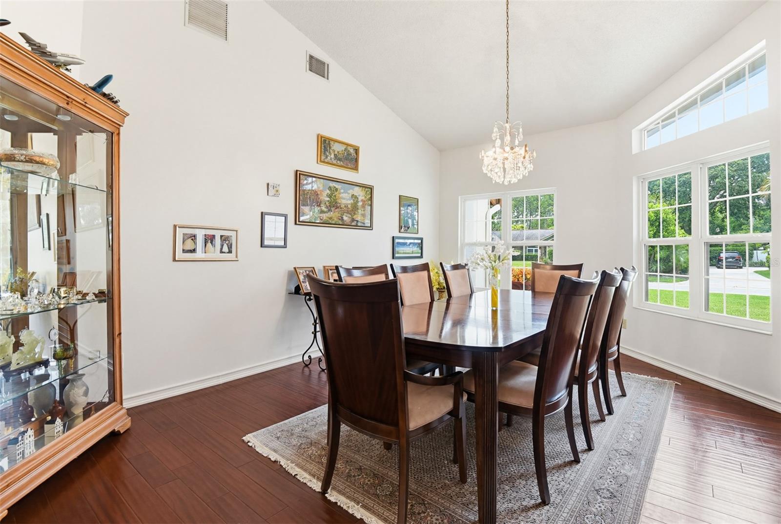 114 Shadowcreek Way Property Photo 8