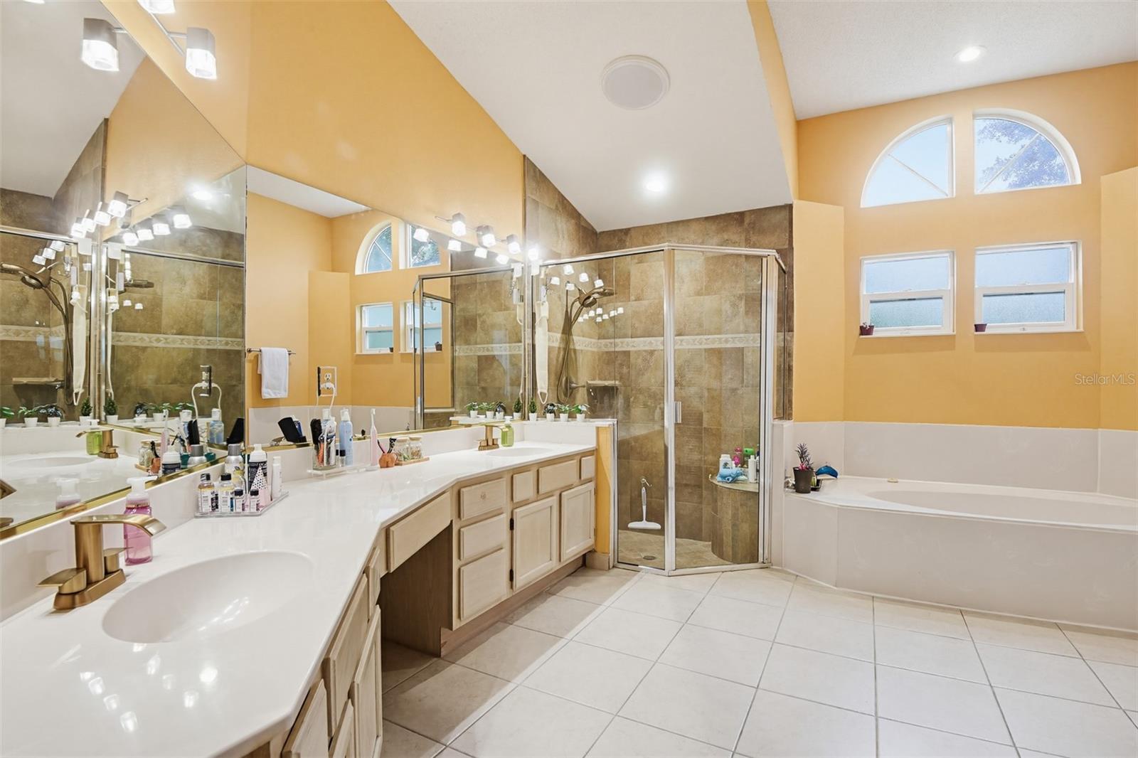 114 Shadowcreek Way Property Photo 17