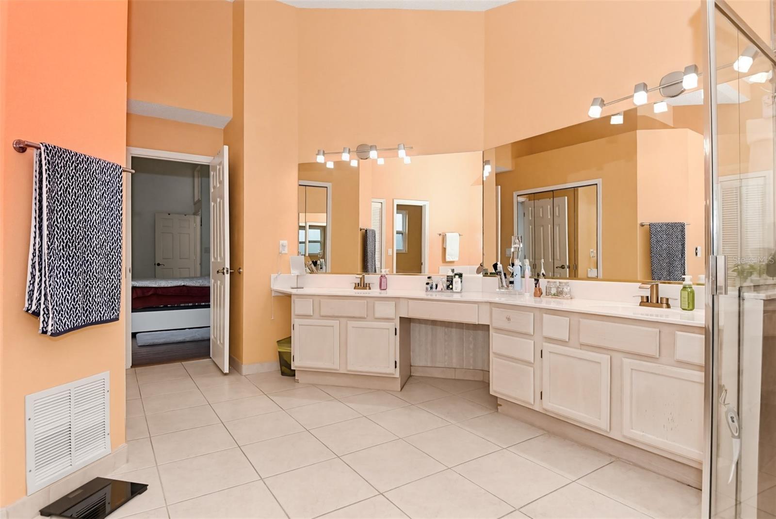 114 Shadowcreek Way Property Photo 18