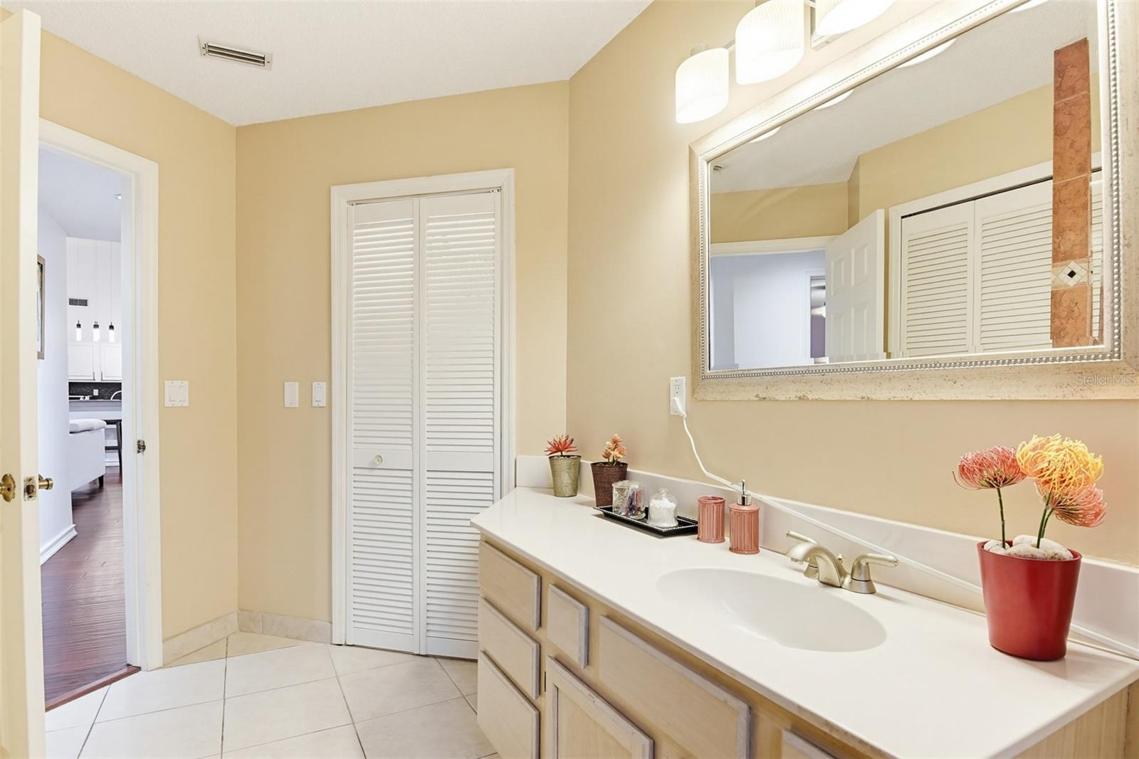 114 Shadowcreek Way Property Photo 23