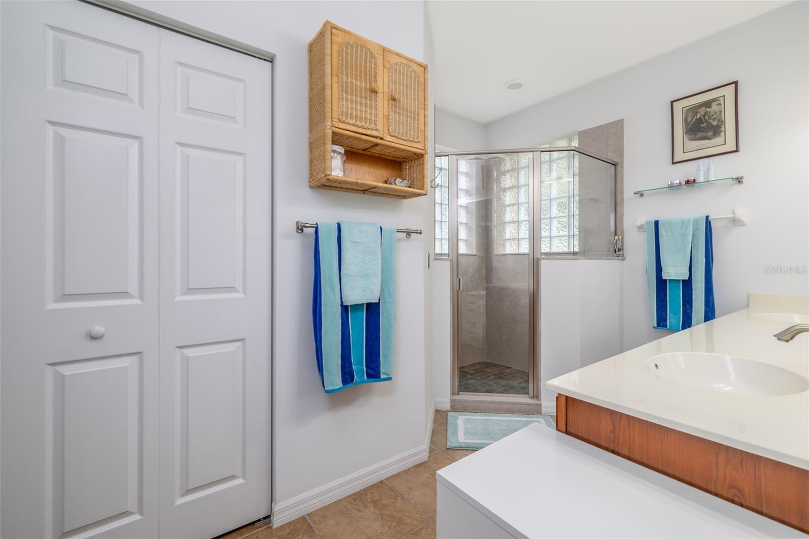 61 Raintree Cir Property Photo 18