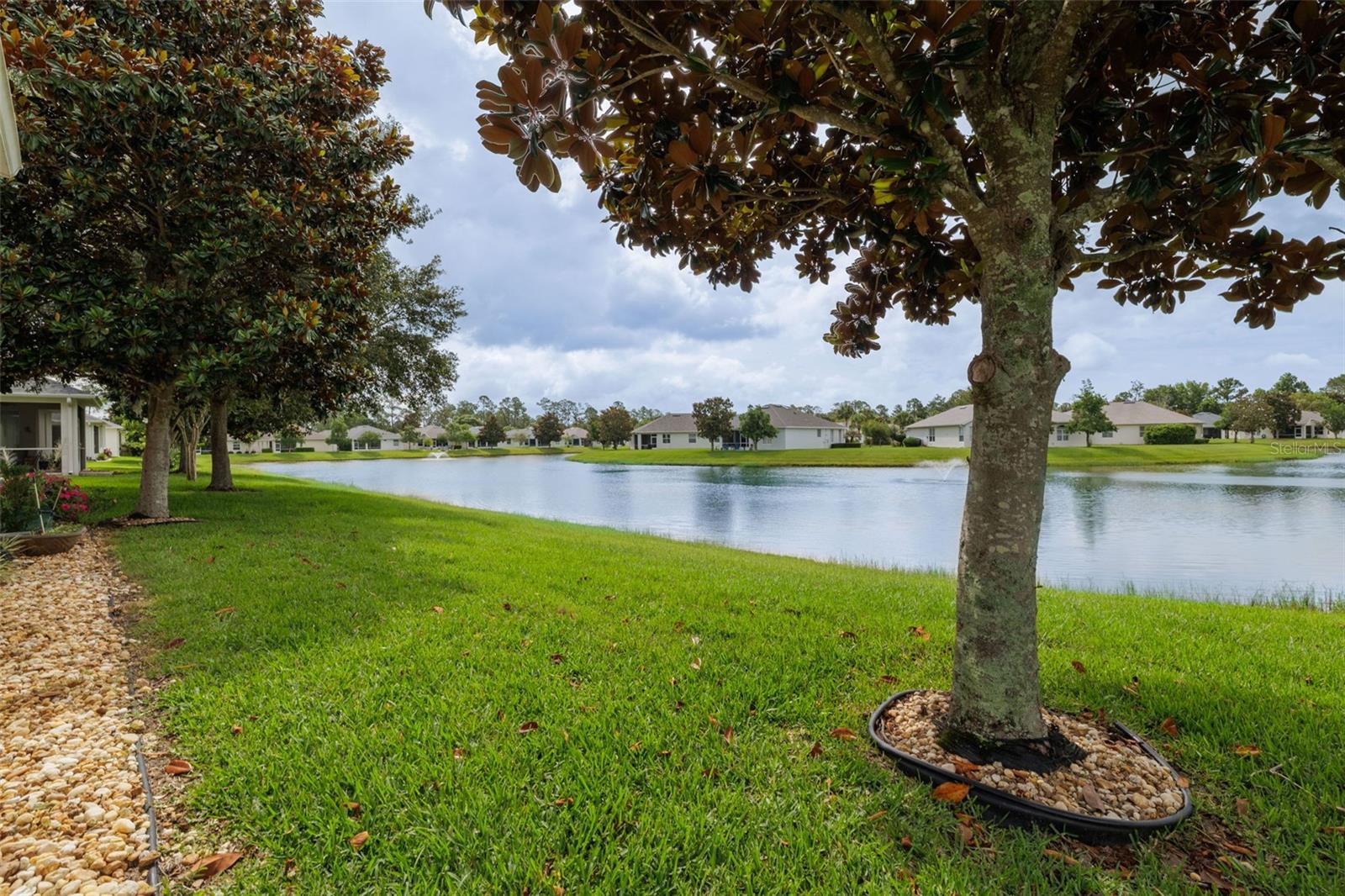 61 Raintree Cir Property Photo 23