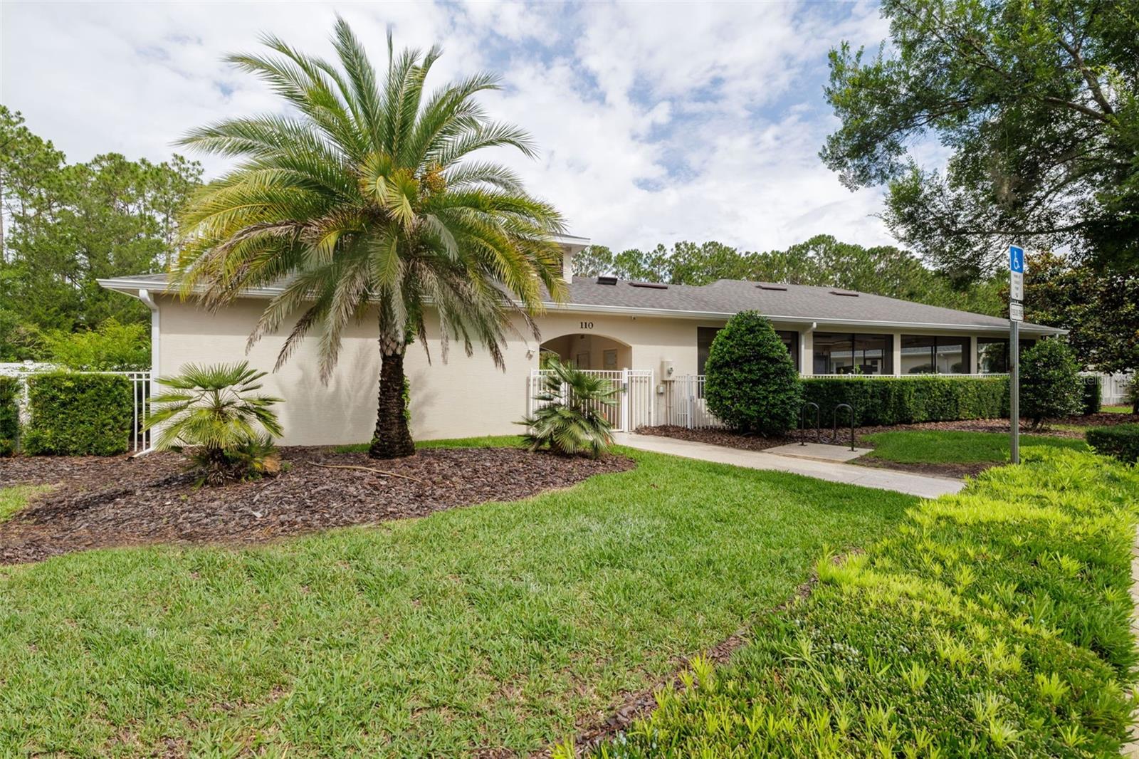 61 Raintree Cir Property Photo 28