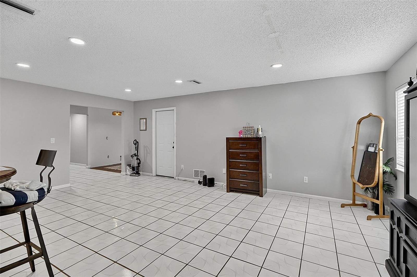 3 Blake Ct Property Photo 17