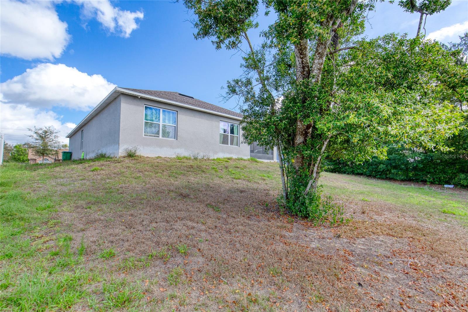 725 N Firwood Dr Property Photo 30