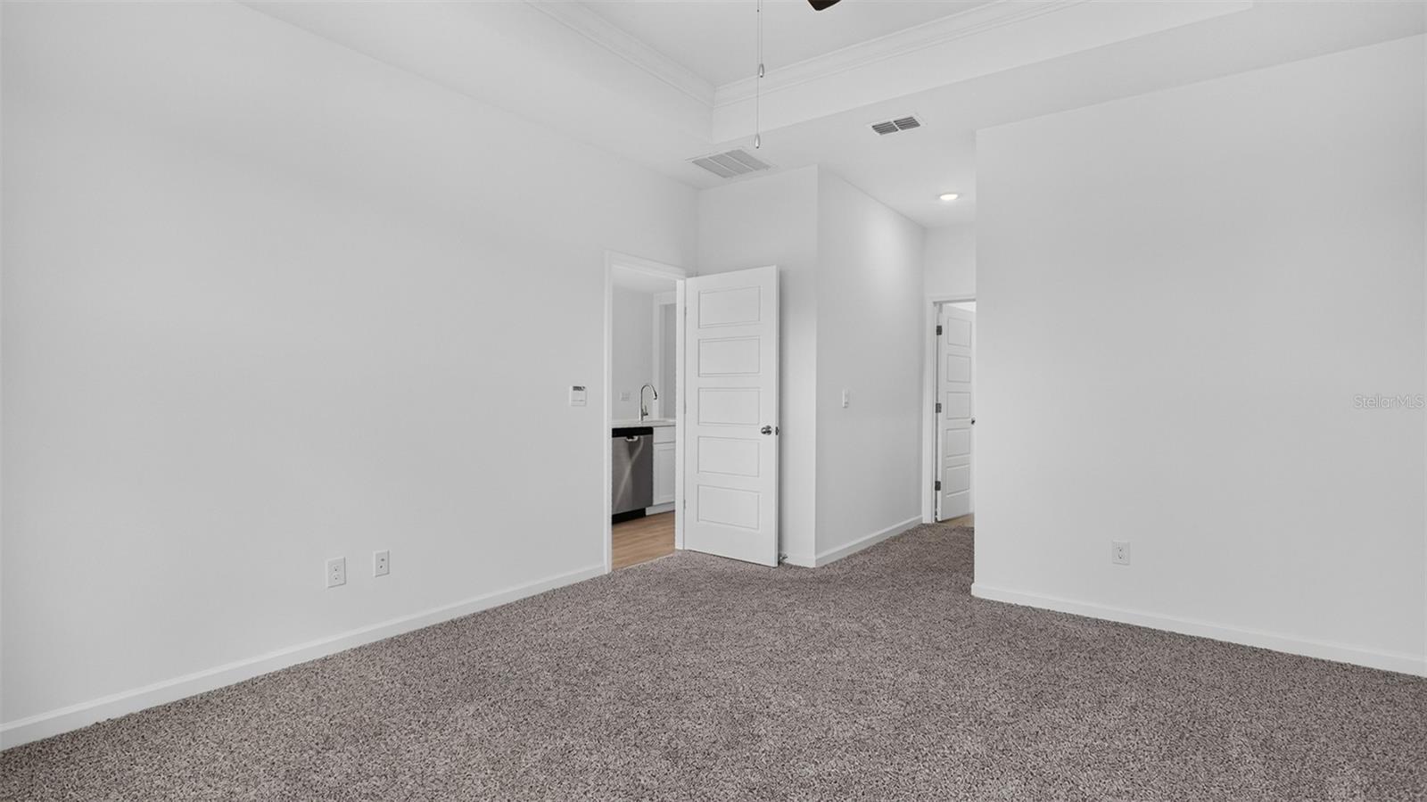 167 Springwood Dr Property Photo 12