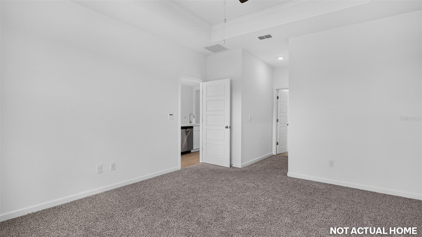 157 Springwood Dr Property Photo 12