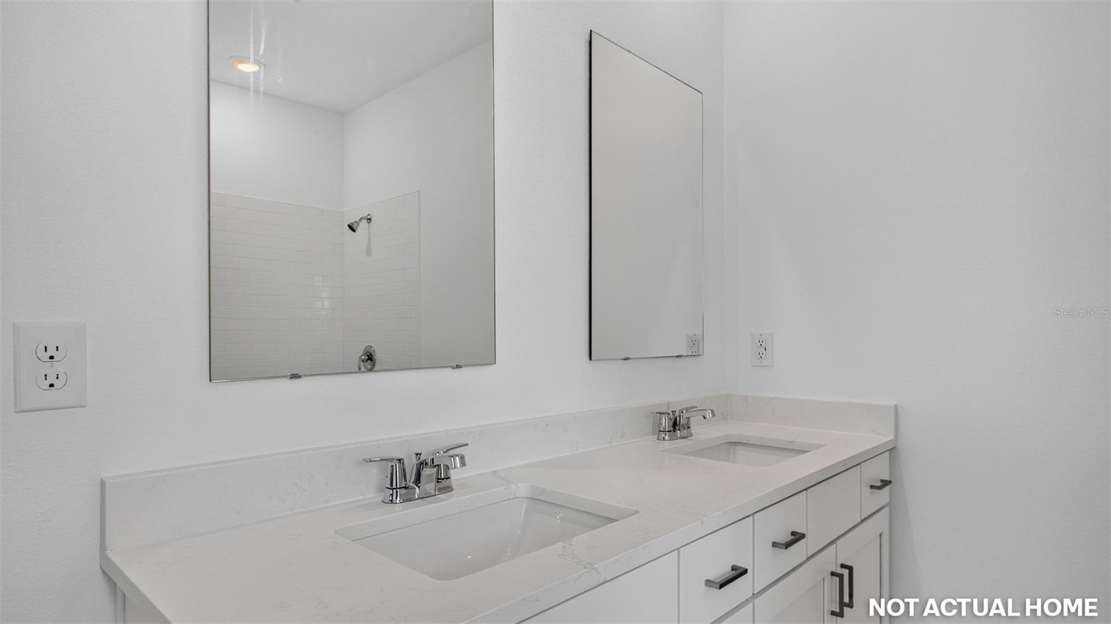 157 Springwood Dr Property Photo 18